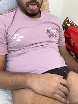 Handsome8677 online show from 4, 4, 2026