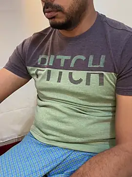 Handsome8677 online show from 23, 4, 2026