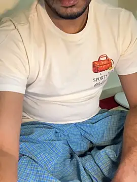 Handsome8677 online show from 28, 3, 2026