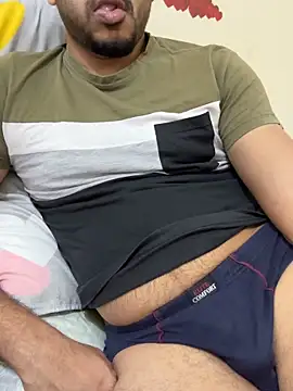 Handsome8677 online show from 4, 2, 2026