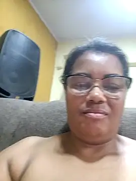 Snapshot of Pessoa54 chatting on 4, 11, 2025 Pessoa54 online show from 4, 11, 2025