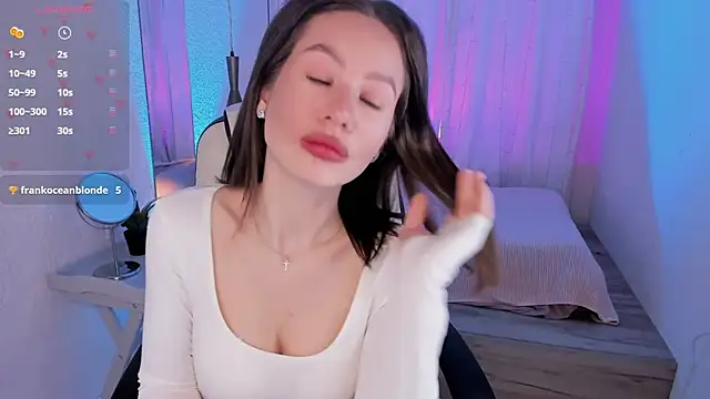 Cammila Cute online show from 18, 11, 2025