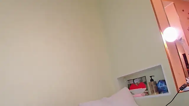 Snapshot of Emma_Blaze chatting on 23, 10, 2025 Emma Blaze online show from 23, 10, 2025