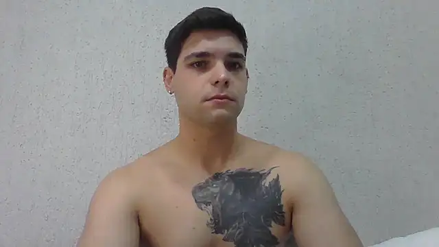 Snapshot of Zure-xxx chatting on 11, 6, 2026 Zure-xxx online show from 11, 6, 2026