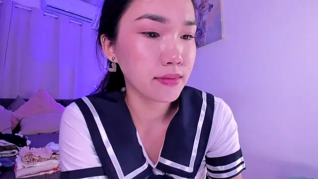 Divine Madeleine online show from 13, 5, 2026