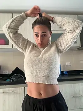 Snapshot of valentina_herrrera chatting on 27, 10, 2025 valentina herrrera online show from 27, 10, 2025