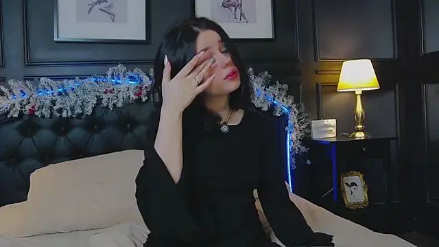 AliceLune online show from 18, 12, 2025