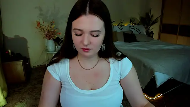 Moonvelle online show from 15, 11, 2025