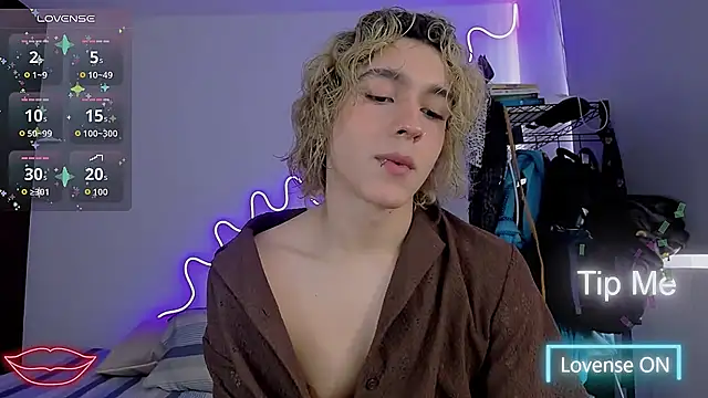 Lyric Mirage online show from 14, 11, 2025