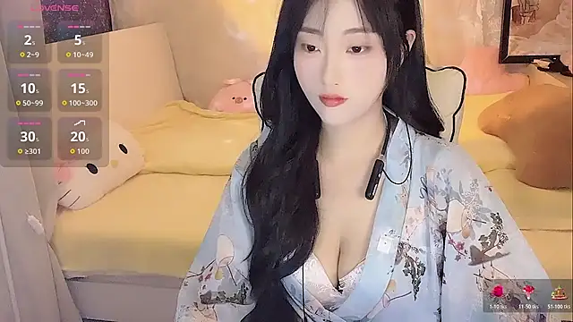 Ximi1 online show from 4, 11, 2025