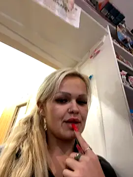 CherryXOX- online show from 16, 10, 2025