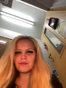 CherryXOX- online show from 30, 10, 2025