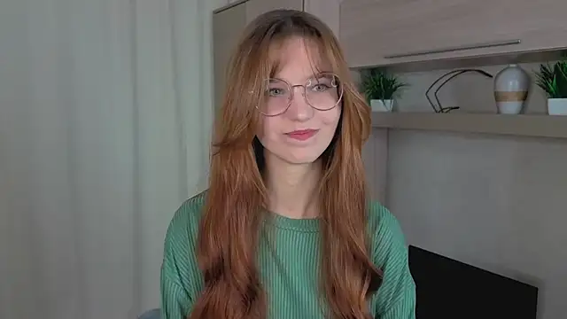 RachelColli online show from 17, 11, 2025