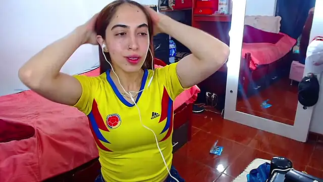 Snapshot of MariamGray1 chatting on 4, 7, 2026 MariamGray1 online show from 4, 7, 2026