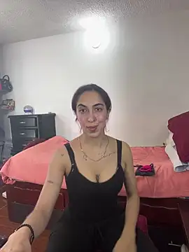MariamGray1 online show from 5, 5, 2026