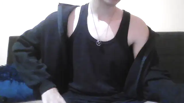 esmermoon online show from 31, 10, 2025