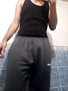 esmermoon online show from 3, 3, 2026