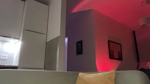 kira yoshika9e online show from 9, 3, 2026