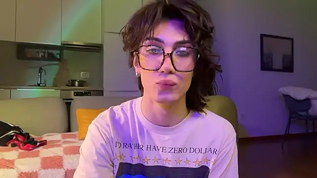 kira yoshika9e online show from 2, 4, 2026