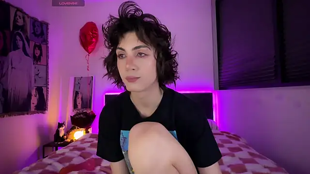 kira yoshika9e online show from 24, 2, 2026