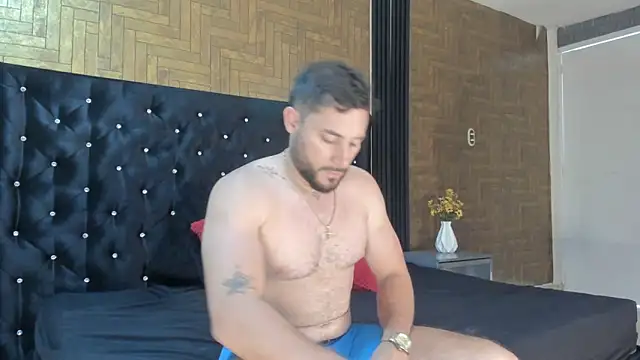 Snapshot of alexandro_black chatting on 2, 11, 2025 alexandro black online show from 2, 11, 2025