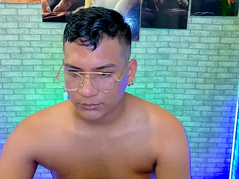 ThomasAxel online show from 3, 11, 2025