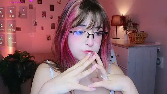 Soffi Toffi online show from 12, 4, 2026