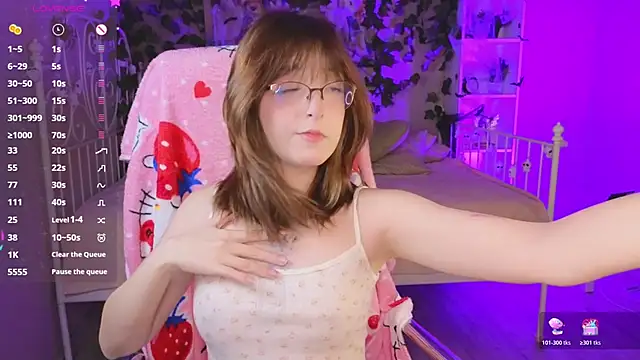 Snapshot of Soffi_Toffi chatting on 2, 11, 2025 Soffi Toffi online show from 2, 11, 2025