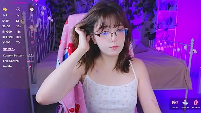 Snapshot of Soffi_Toffi chatting on 28, 10, 2025 Soffi Toffi online show from 28, 10, 2025