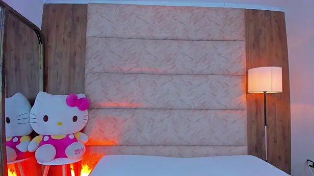 Antonella Russo1 online show from 4, 12, 2025