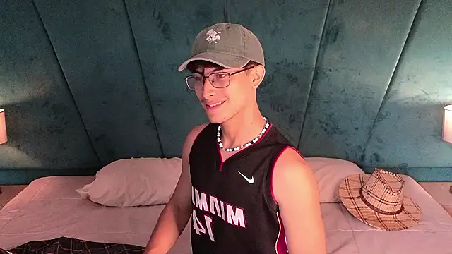 Aaron Eze online show from 27, 3, 2026