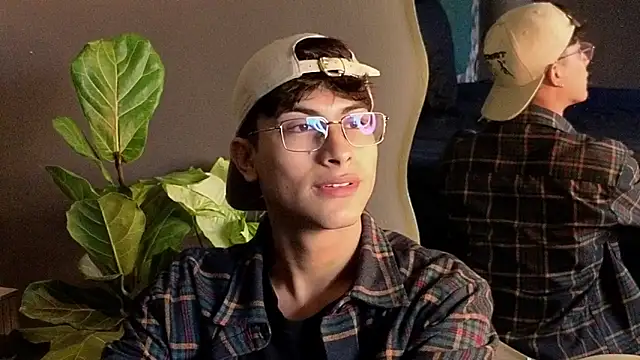 Aaron Eze online show from 23, 11, 2025