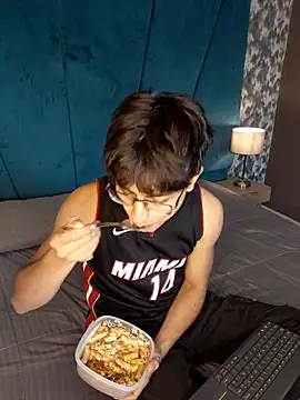 Aaron Eze online show from 10, 3, 2026