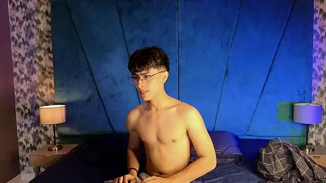 Aaron Eze online show from 15, 11, 2025