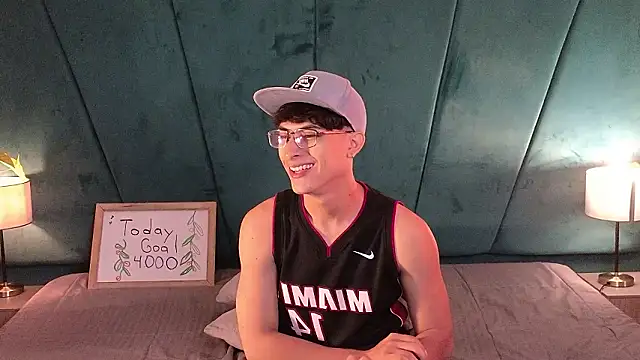 Aaron Eze online show from 8, 3, 2026