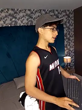 Aaron Eze online show from 23, 2, 2026