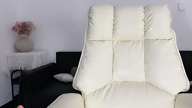 littlesluttycat online show from 27, 10, 2025