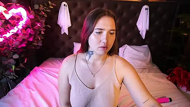 AmiraChase online show from 27, 10, 2025