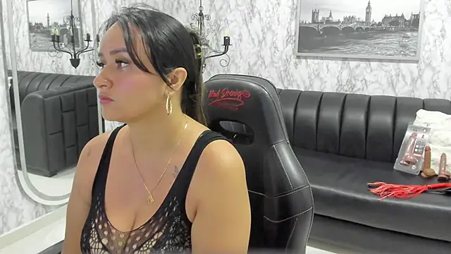 AlexandraMilff online show from 13, 1, 2026