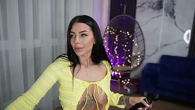 SpicyMaple  online show from 10, 11, 2025