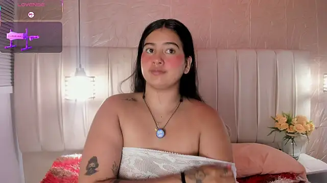 lilithst  online show from 1, 12, 2025