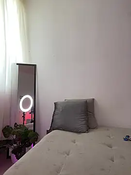 Esmeraldalcl online show from 15, 1, 2026