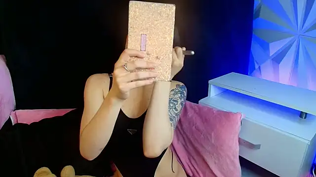 LiliBundy online show from 30, 10, 2025