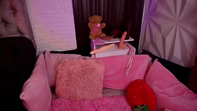 LiliBundy online show from 13, 11, 2025