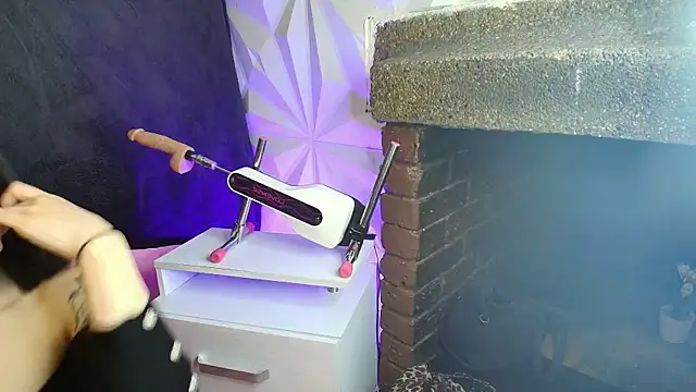 LiliBundy online show from 3, 11, 2025