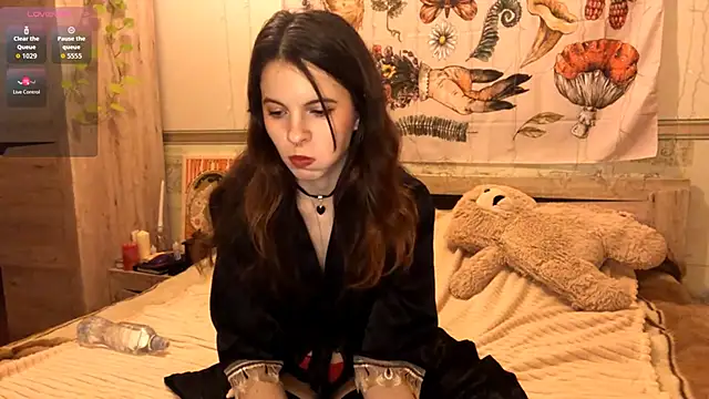 KiraVelora online show from 27, 11, 2025