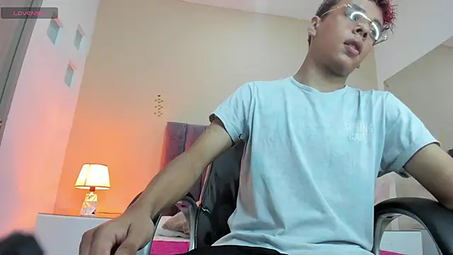 Xavier Fox    online show from 12, 2, 2026