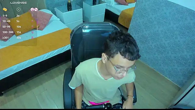 Xavier Fox    online show from 5, 11, 2025