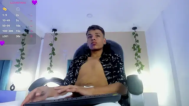 Xavier Fox    online show from 20, 2, 2026