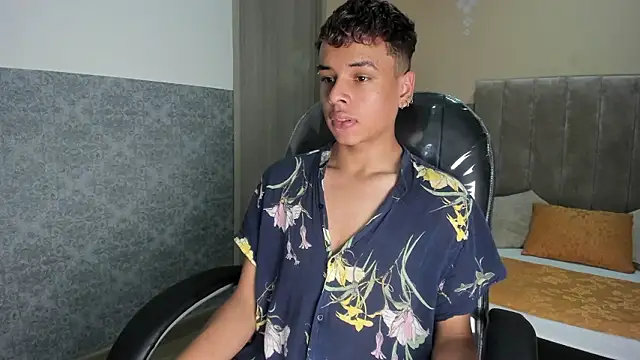 Xavier Fox    online show from 25, 2, 2026